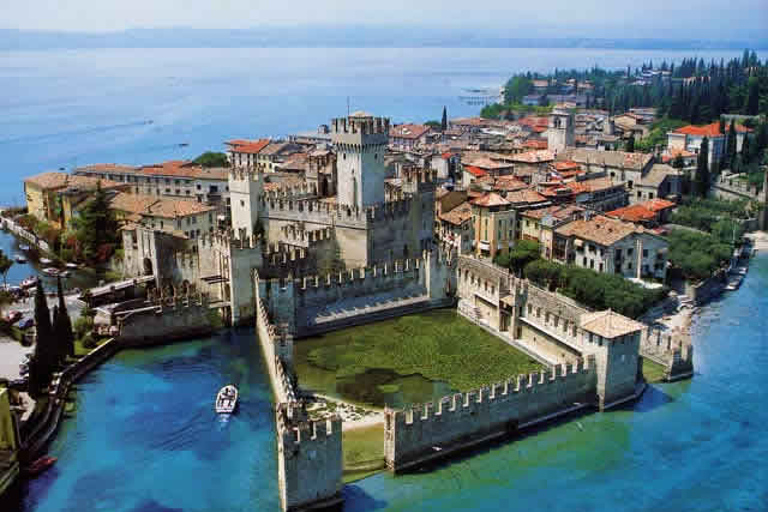 From Jesolo: Verona, Sirmione, and Lake Garda Full Day Tour