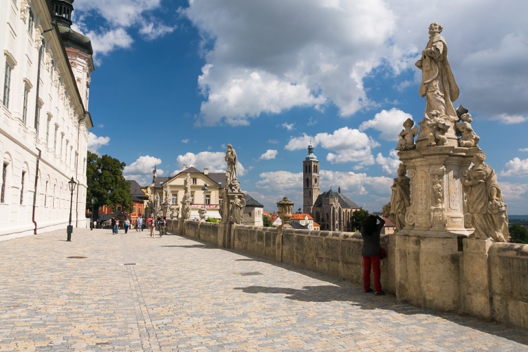 Excursion d'une journée à Kutná Hora au départ de PragueVisite guidée en allemand, espagnol et italien