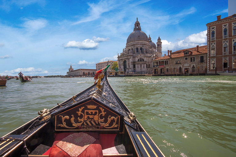 Venezia: Giro in gondola privato per un massimo di 5 personeVenezia: giro privato in gondola