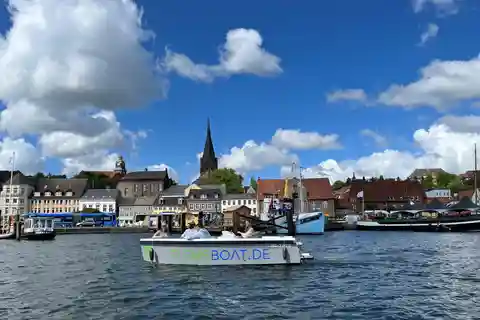 Flensburg: E-Boot mieten