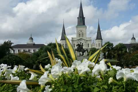 2-Hour French Quarter and Cemetery Tour
