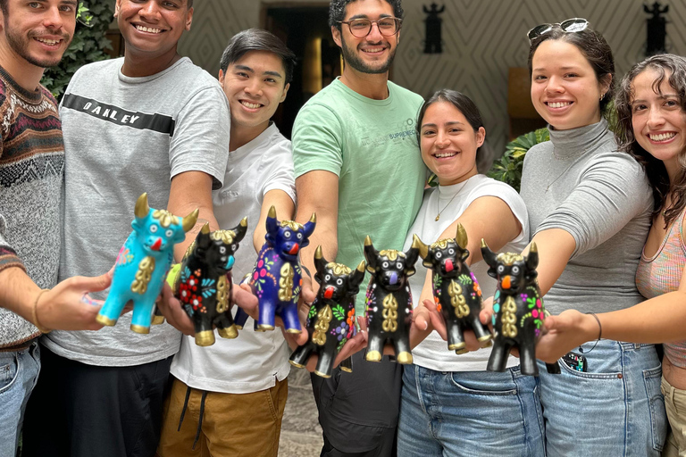 Cusco: Paint your own craft | Torito de Pucará | Andean Llama Cusco: Paint your own handicraft | Torito de Pucará | Andean llama