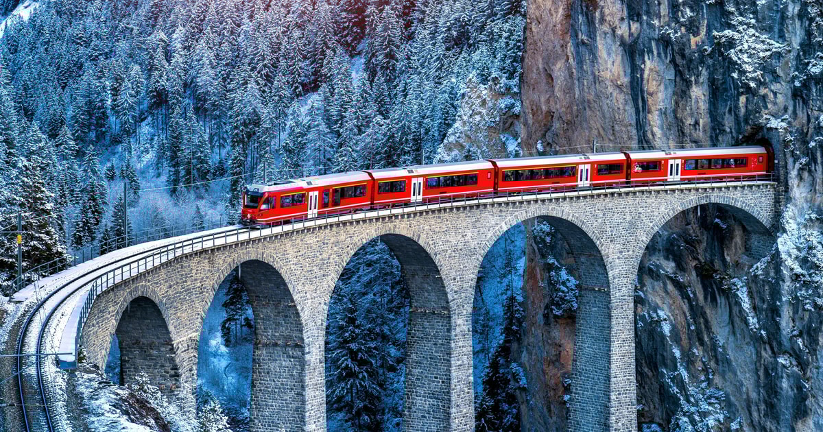 Von Mailand aus Bernina Zug Geführte Tour nach St. Moritz GetYourGuide