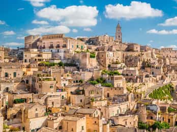 Tour di Alberobello e Guida a Matera, da Bari