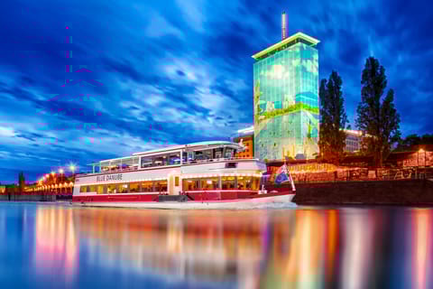 Vienna: Boat Cruise on the Danube Canal with Optional Lunch
