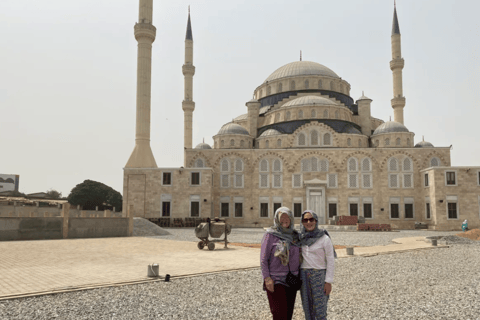 Accra Walking Tour: Nima, Culture, Gems & National Mosque