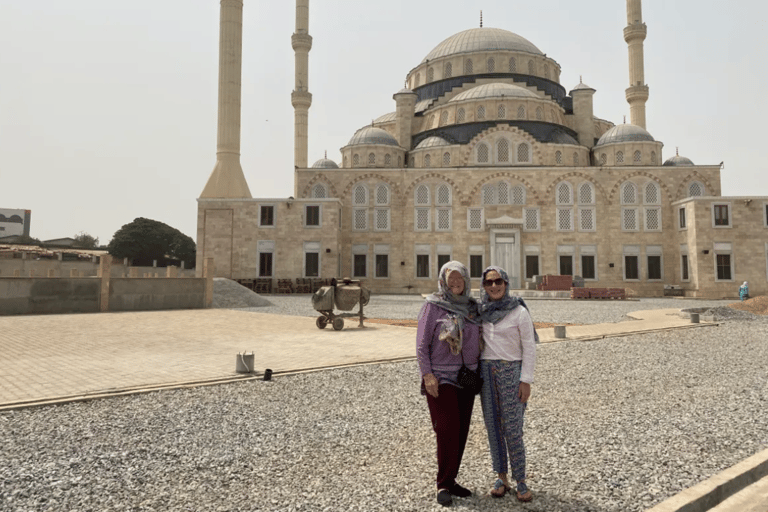 Accra Walking Tour: Nima, Culture, Gems & National Mosque