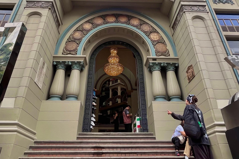 Medellín: Historische Stadtrundfahrt mit Metro und StraßenbahnTour auf Spanisch