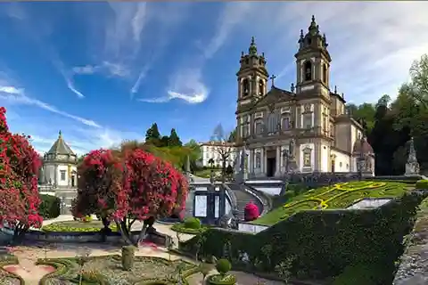 Do Porto: Viagem de 1 dia a Braga e Guimarães com almoço