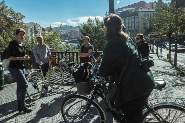 Bilbao: 3-Hour Guided Bike Tour Bilbao: German Guided Bike Tour