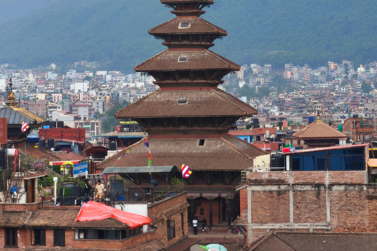 Kathmandu: Bhaktapur and Nagarkot 2-Day Private Tour