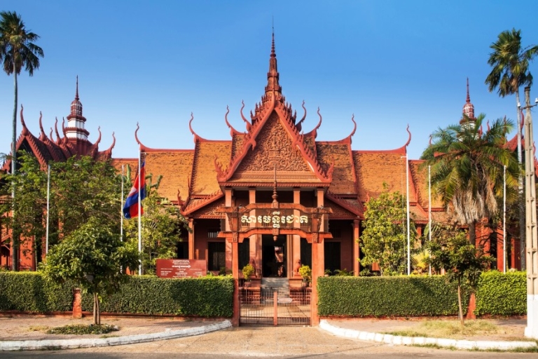 Half Day Royal Palace, National Musuem and Wat Phnom Tour