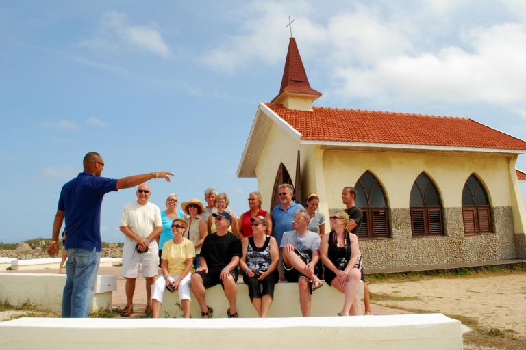Découvrez l'île d'Aruba: Bus Tour & Snorkel 4-Hour