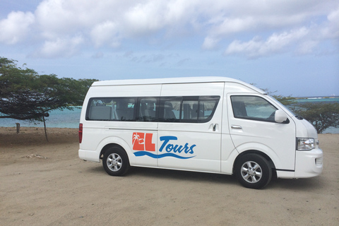 Private Round-Trip Transfer van Aruba Airport Hotel