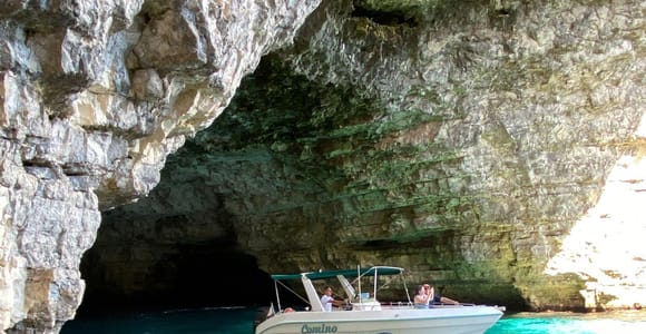 Malta: Private Boat Trip to Comino, Blue Lagoon & Gozo