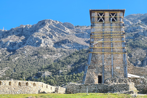 从都拉斯/戈莱姆：克鲁亚城堡与老集市游览从杜尔塞/戈莱姆出发：克鲁亚城堡与老集市游览