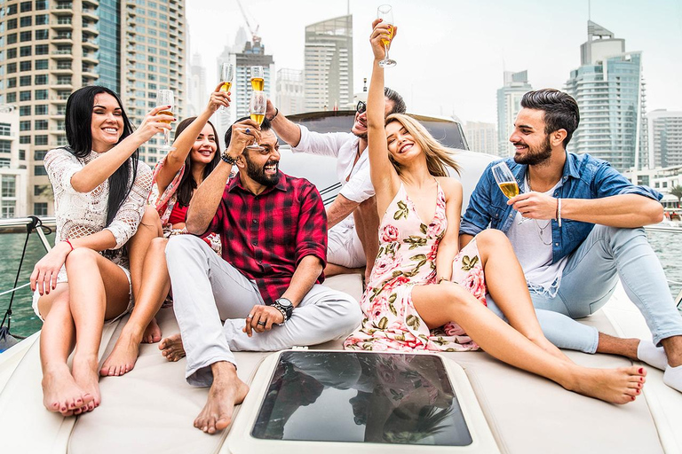 Dubai: Luxury Yacht Tour with Water Soft Drinks Dubai: Sunset Luxury Yacht Tour with Snack Box & Soft Drinks