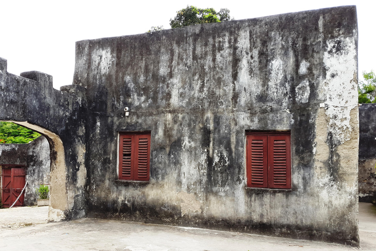 DAR ES SALAAM : TRIP DAR ES SALAAM TO BAGAMOYO OLD CITY TOUR