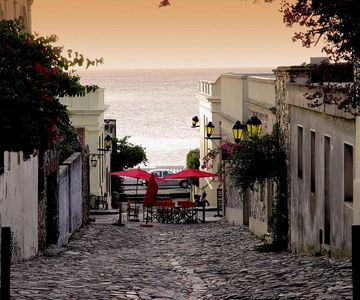 Hop on Hop off Colonia del Sacramento
