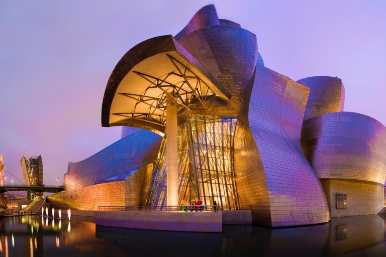 Bilbao 3-Tages-Paket: Guggenheim, Hotel & FahrradtourBilbao-Paket: Guggenheim, Hotelaufenthalt und Fahrradtour