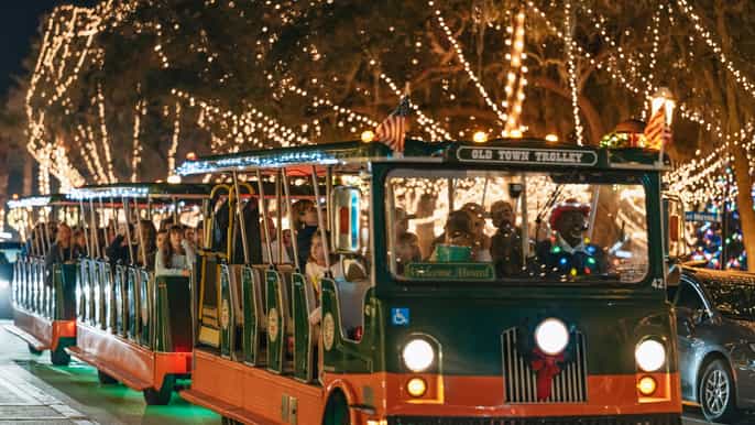 San Agustín: Noches de Luces en Tranvía