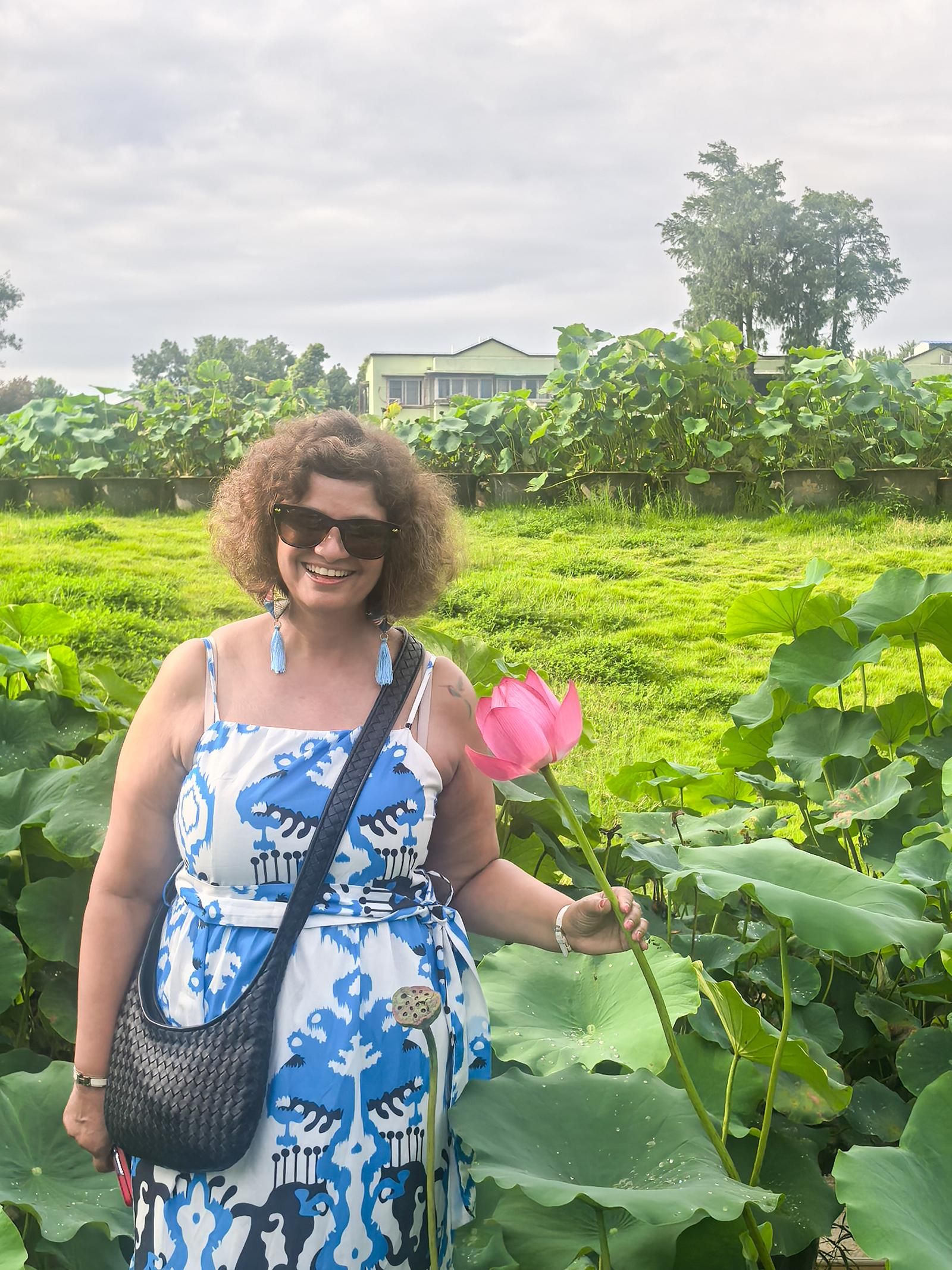 Wuhan: Tour durch den Lotusgarten am Ostsee Moshan mit Fotos