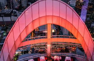 Bangkok: Red Sky Rooftop & Bar 56th Floor