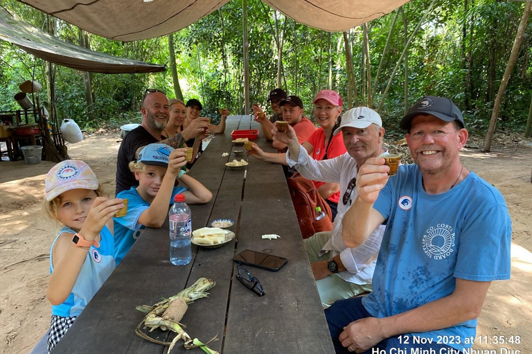 Excursão aos túneis de Cu Chi e ao Delta do Mekong em um dia