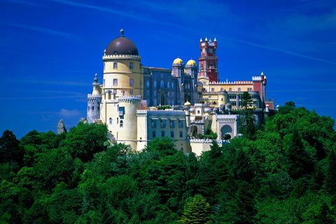 Lisbon: Sintra and Cascais Deluxe Full Day Private Tour