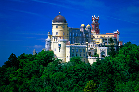 De Lisboa: Sintra e Cascais - Excursão Privada de Dia Inteiro de LuxoDe Lisboa: Sintra e Cascais Deluxe Tour Privado de Dia Inteiro