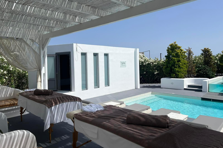 Santorini: Departure Day Spa Package Wine/Fruits/Pool Access 90-min Couples Massage in S. P. Presidential Suites Akrotiri