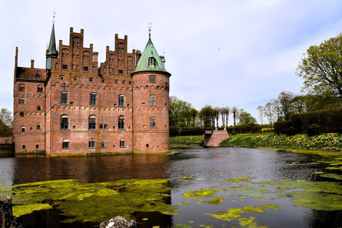 Copenhagen: Royal Castles and Helsingør City Tour