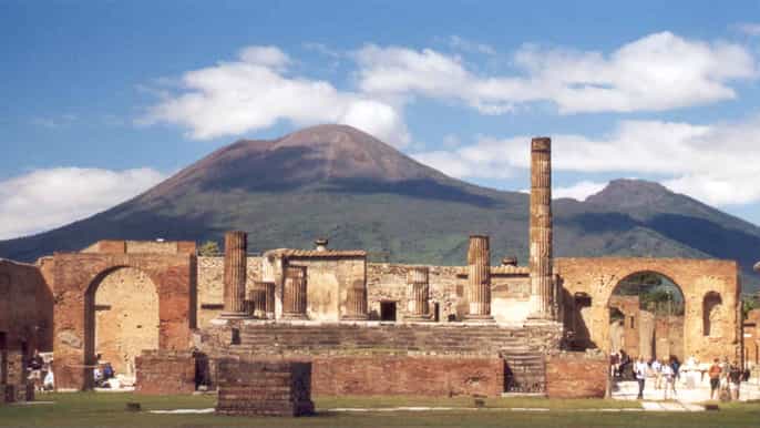 day trip to pompeii amalfi coast from rome
