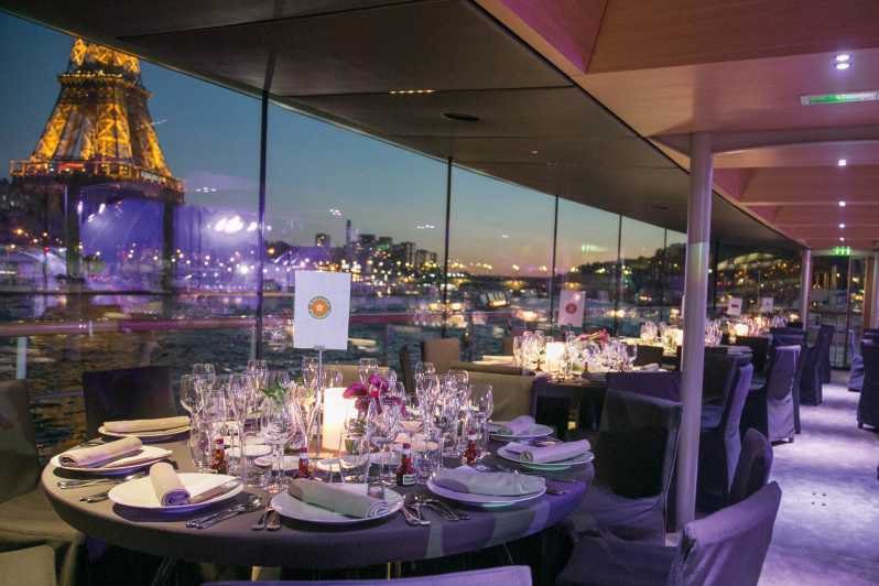 Paris: New Year's Eve Gourmet Dinner Cruise