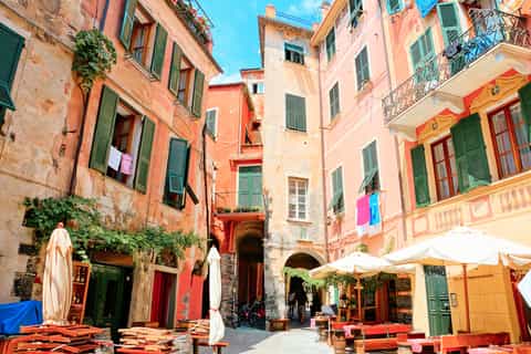 From Florence: Seaside Beauty Day Trip to Cinque Terre