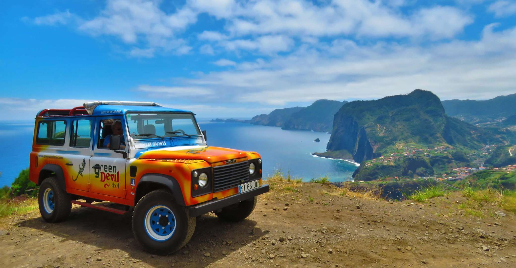 Von Funchal, ganztägige Madeira Peaks Tour mit Open 4x4 - Hizvo