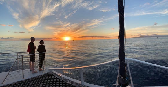 Honolulu: Sunset Sail with Diamond Head Views