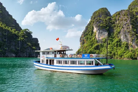 Hanoi: Halong Bay Day Trip with Titop Island, Cave, & Kayak