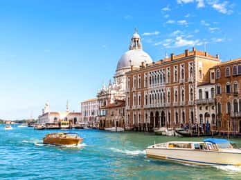 Venedig: Privates Wassertaxi zwischen Flughafen & Innenstadt Venedig: Privates Wassertaxi zwischen Flughafen & Innenstadt
