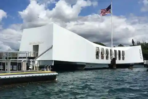 Hawaii: Pearl Harbor and North Shore adventure