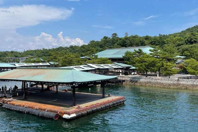 Hiroshima & Miyajima: Private Guided Day Tour with a Local