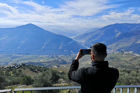 Ab Porto: 2 Weinregionen, privates Boot und Mittagessen mit dem Chefkoch