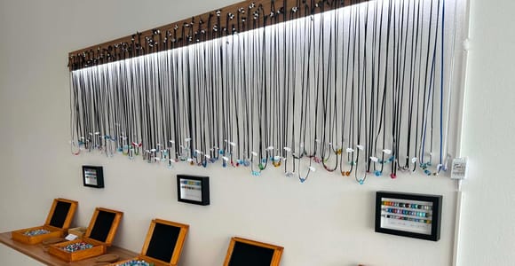 Prague: Glassmaking Show & Souvenir Bracelet Workshop
