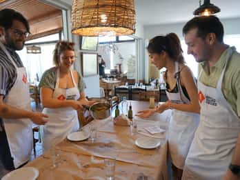 Rhodes : cours de cuisine et dégustation de vins avec déjeuner