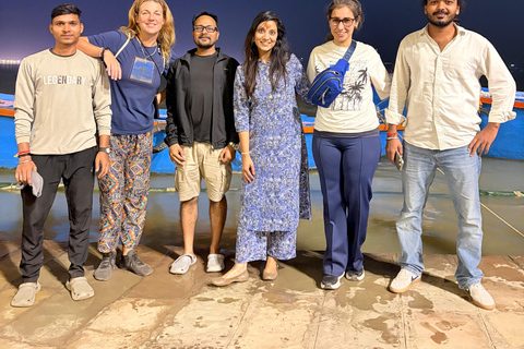 Varanasi: City Tour with Temples, Ghats, and Museums