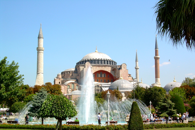 Excursão a pé de 1 dia para grupos pequenos em IstambulExcursão turística de dia inteiro na histórica Istambul