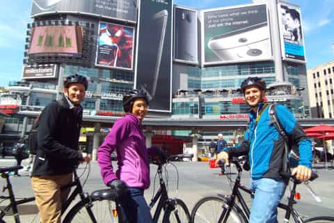 Toronto: Heart of Downtown 3.5-Hour Bike Tour