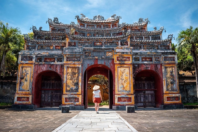 Wycieczka piesza po Hue: Poznaj Cesarskie Miasto i Zakazane MiastoWycieczka piesza po cesarskim mieście Hue