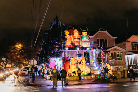 NYC: Dyker Heights Christmas Lights & Skyline View Bus Tour Dyker Heights Christmas Lights & Skyline Bus Tour in English