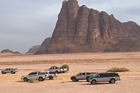 Wadi Rum: 2-Day Desert Adventure with Jeep 4x4 Wadi Rum: 2-Day Desert Adventure with 4x4